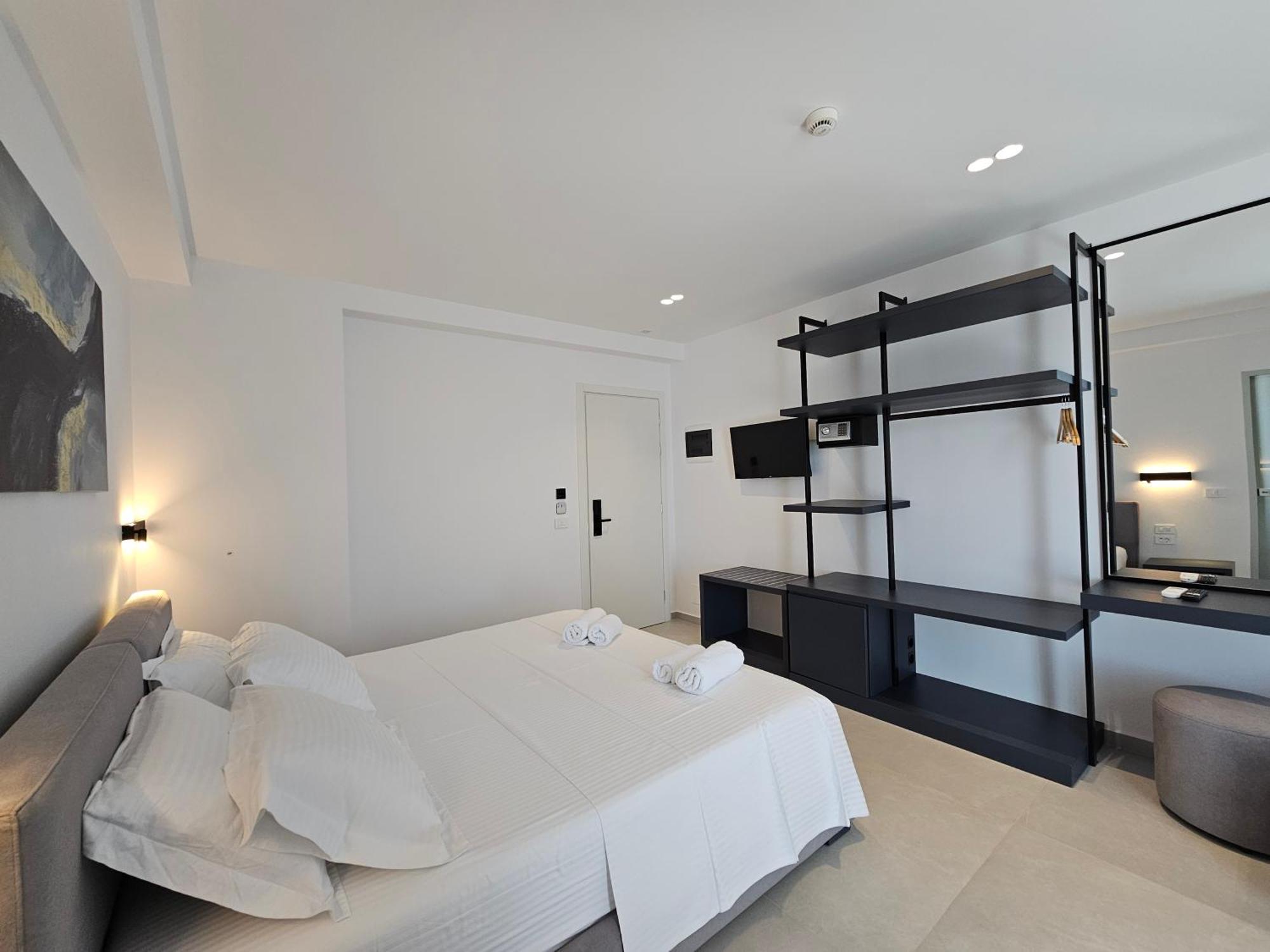 Adele Hotel Ksamil Extérieur photo