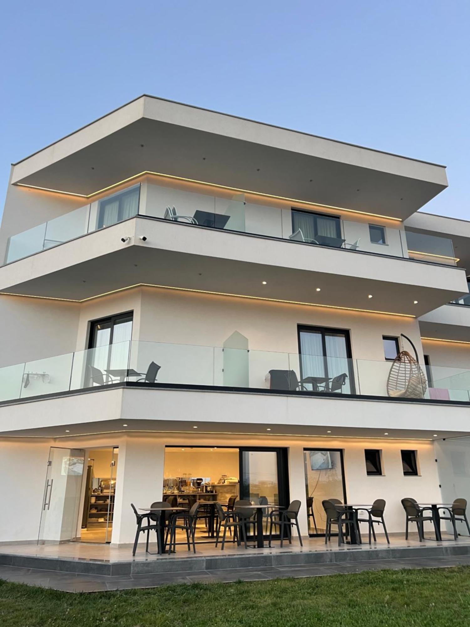 Adele Hotel Ksamil Extérieur photo