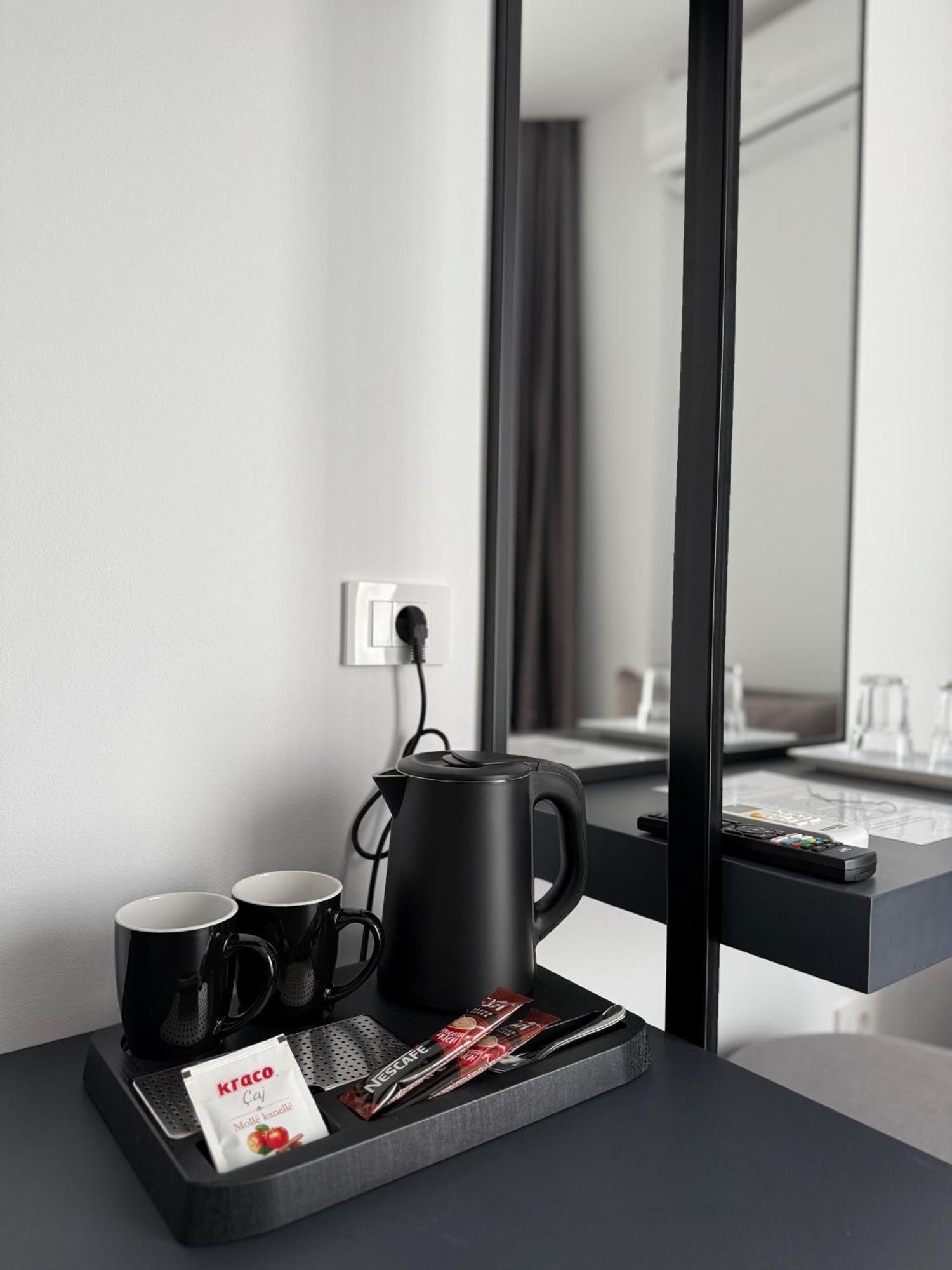 Adele Hotel Ksamil Extérieur photo